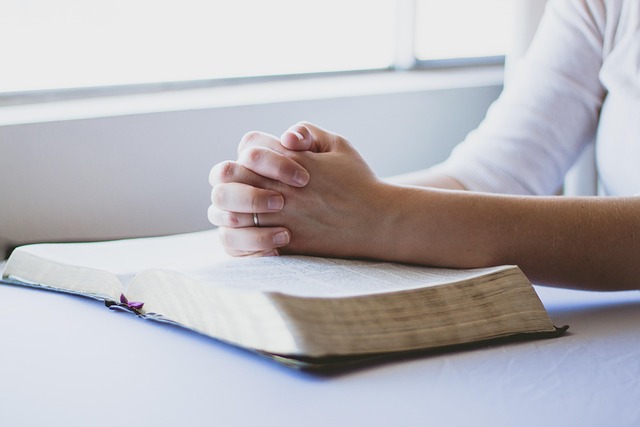 roselyne lewis search for jesus online ministries.jpg